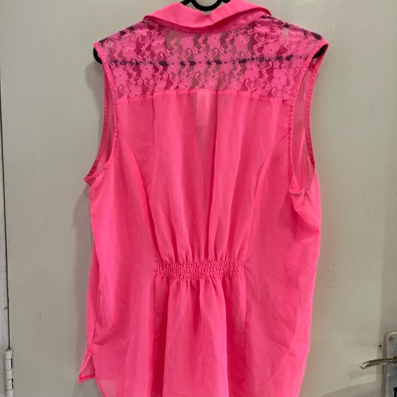 Neon pink shirt with lace detailing - Picture 6 of 10